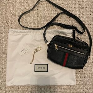 100% Authentic Gucci Crossbody ✨